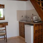 Center * لينثوس